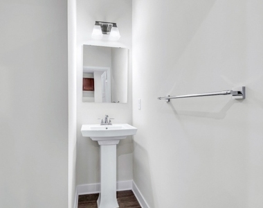9 Peckwell St - Photo Thumbnail 6
