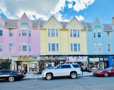 31 Elm Street - Photo Thumbnail 1