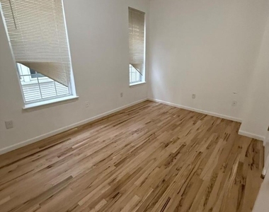 13 North Union Avenue - Photo Thumbnail 11
