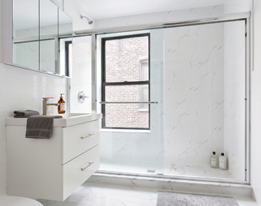 188 Claremont Avenue - Photo Thumbnail 4