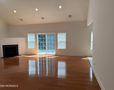149 Birch Avenue - Photo Thumbnail 2