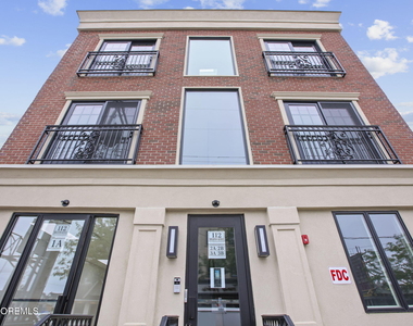 112 Brighton Avenue - Photo Thumbnail 20