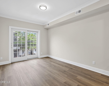 112 Brighton Avenue - Photo Thumbnail 1