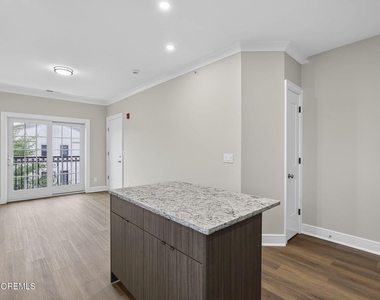 112 Brighton Avenue - Photo Thumbnail 7