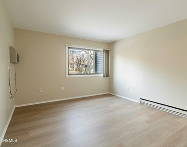 43 Eastport Court - Photo Thumbnail 11