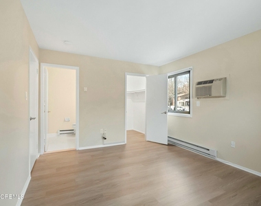 43 Eastport Court - Photo Thumbnail 8