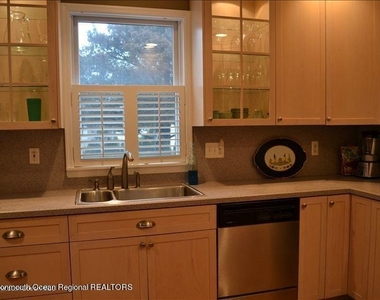 418 5th Avenue - Photo Thumbnail 8