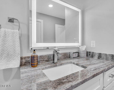 300 10th Avenue - Photo Thumbnail 6
