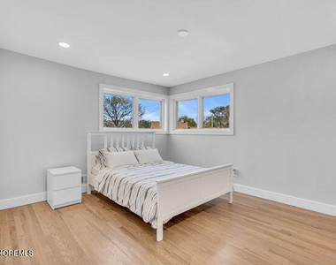 300 10th Avenue - Photo Thumbnail 7