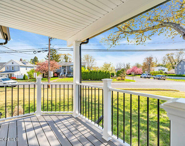 300 10th Avenue - Photo Thumbnail 1