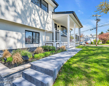 300 10th Avenue - Photo Thumbnail 21