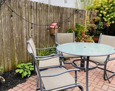 64 Mount Hermon Way - Photo Thumbnail 9
