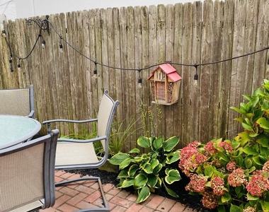64 Mount Hermon Way - Photo Thumbnail 8