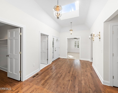 954 Barnegat Lane - Photo Thumbnail 9