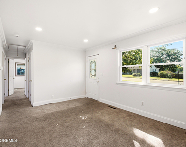 328 Aldrich Road - Photo Thumbnail 8