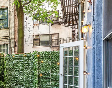 Hudson St - Photo Thumbnail 7
