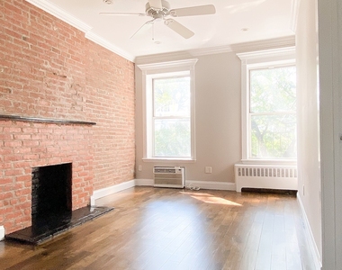 Hudson St. - Photo Thumbnail 2