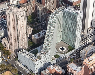 West 54th Street - Photo Thumbnail 14