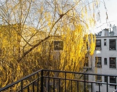 Mott St. - Photo Thumbnail 7