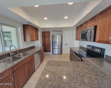 4428 E Joan De Arc Avenue - Photo Thumbnail 6