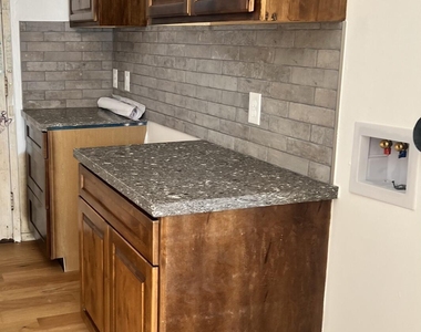 5914 W Myrtle Avenue - Photo Thumbnail 3