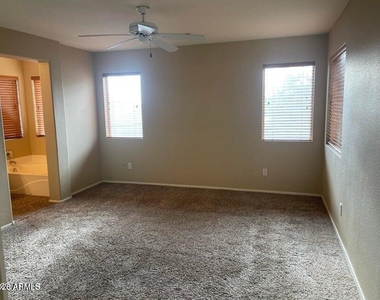 40725 N Apollo Way - Photo Thumbnail 9