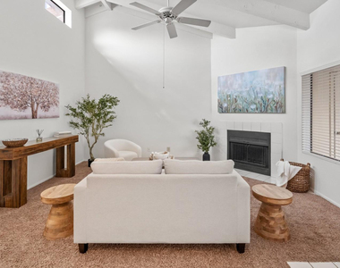 1017 E Maryland -- - Photo Thumbnail 4