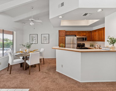 1017 E Maryland -- - Photo Thumbnail 15
