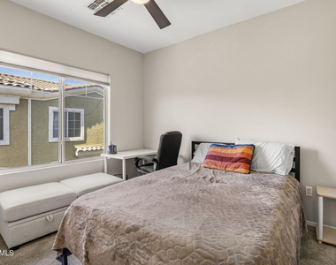 2450 W Glenrosa Avenue - Photo Thumbnail 14