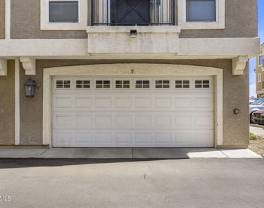 2450 W Glenrosa Avenue - Photo Thumbnail 24