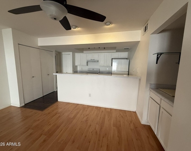 1920 W Lindner Avenue - Photo Thumbnail 8
