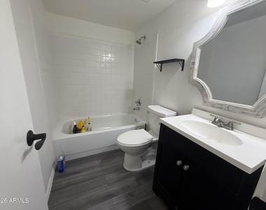 1920 W Lindner Avenue - Photo Thumbnail 11
