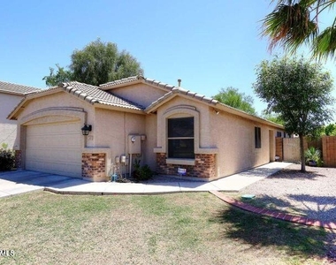 3409 E Menadota Drive - Photo Thumbnail 1