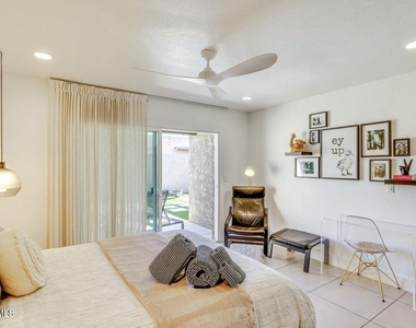 7741 N Via Camello Del Sur Street - Photo Thumbnail 15