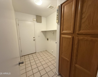 4855 W Buffalo Street - Photo Thumbnail 35