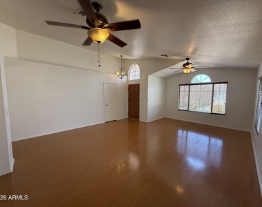 4855 W Buffalo Street - Photo Thumbnail 5