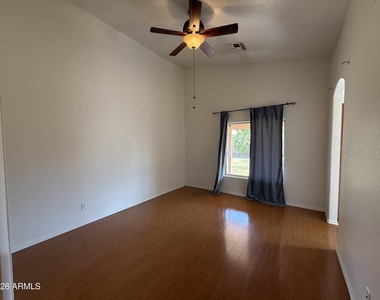 4855 W Buffalo Street - Photo Thumbnail 25
