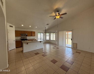 4855 W Buffalo Street - Photo Thumbnail 8