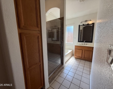 4855 W Buffalo Street - Photo Thumbnail 29