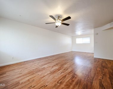 1111 E Turney Avenue - Photo Thumbnail 9