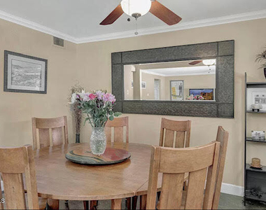 3909 E Whitton Avenue - Photo Thumbnail 11
