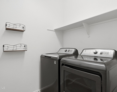 14870 W Encanto Boulevard - Photo Thumbnail 21