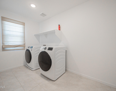 7412 W Gardenia Avenue - Photo Thumbnail 27