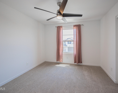 7412 W Gardenia Avenue - Photo Thumbnail 25