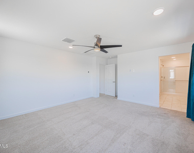 7412 W Gardenia Avenue - Photo Thumbnail 17