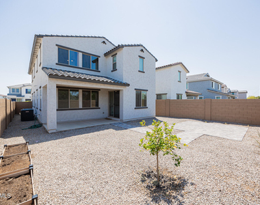 7412 W Gardenia Avenue - Photo Thumbnail 30
