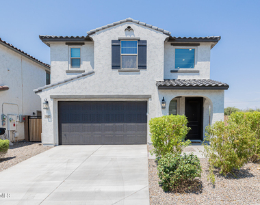 7412 W Gardenia Avenue - Photo Thumbnail 1
