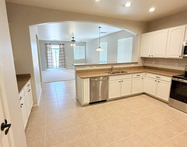 43460 W Caven Drive - Photo Thumbnail 1