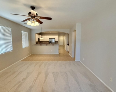 43460 W Caven Drive - Photo Thumbnail 4