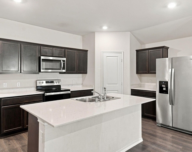 601 Banner Avenue - Photo Thumbnail 1